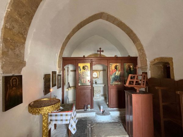 Κοιμητηριακός Ναός